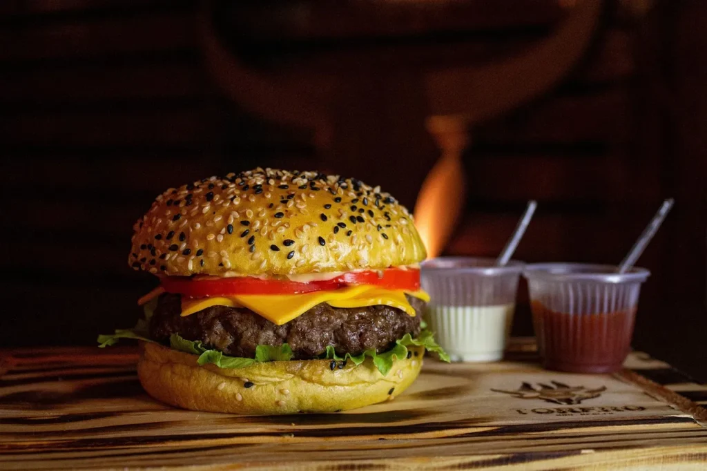 Hamburger, preukusno, foto: pixabay.com