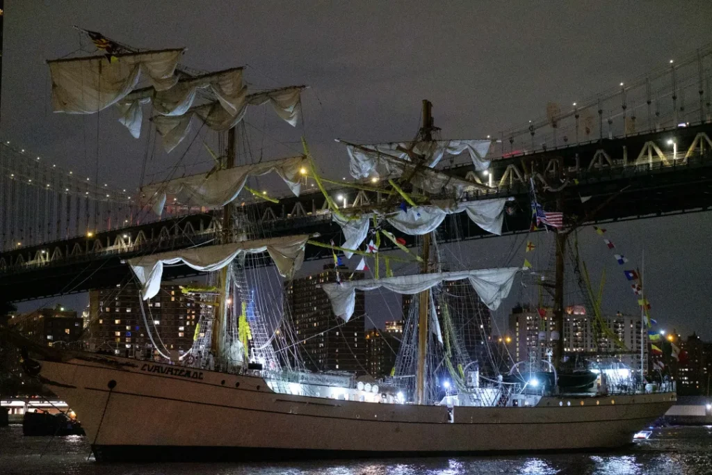 The Mexican naval ship Cuauhtemoc in the East River after striking the Brooklyn Bridge on Saturday. (Gardiner Anderson / New York Daily News)